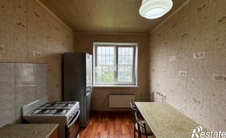 2-комн квартира ул Нарвская, 8,  д. 8