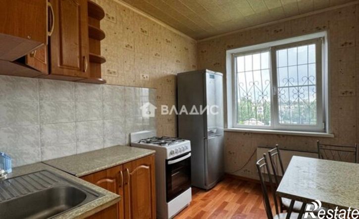 2-комн квартира ул Нарвская, 8,  д. 8