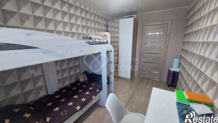 3-комн квартира улица Николая Отрады, 15,  д. 15