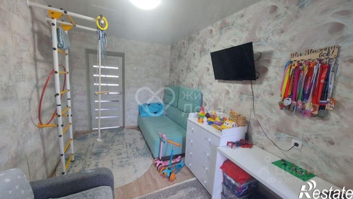 3-комн квартира улица Николая Отрады, 15,  д. 15