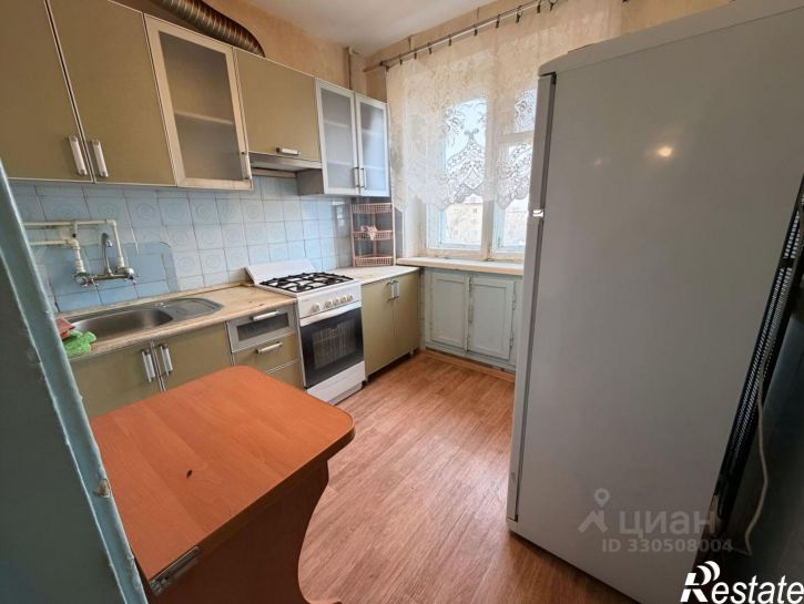 3-комн квартира ул им. Батова, 10,  д. 10