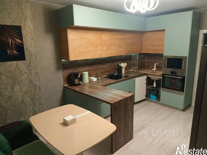 3-комн квартира б-р 30-летия Победы, 50,  д. 50