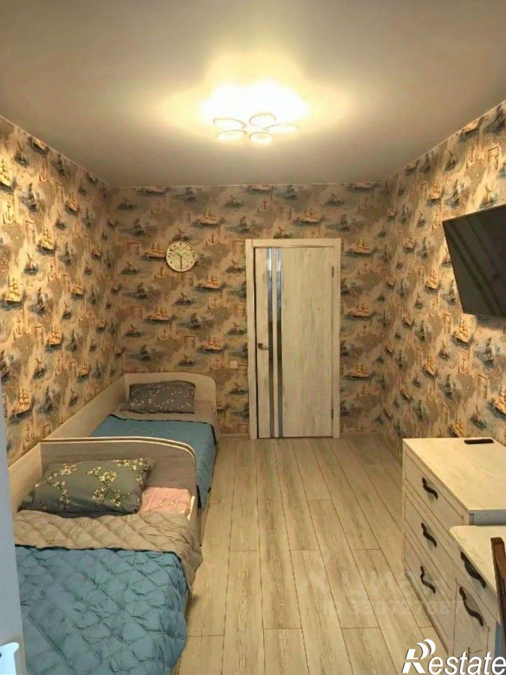 3-комн квартира б-р 30-летия Победы, 50,  д. 50