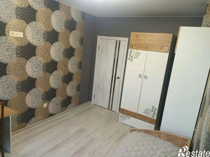3-комн квартира б-р 30-летия Победы, 50,  д. 50
