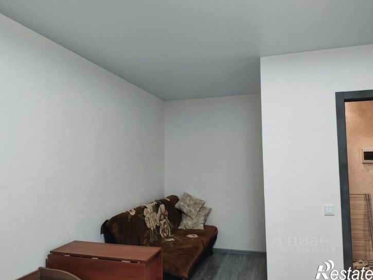 1-комн квартира улица гвардии полковника Добрушина, 31,  д. 31