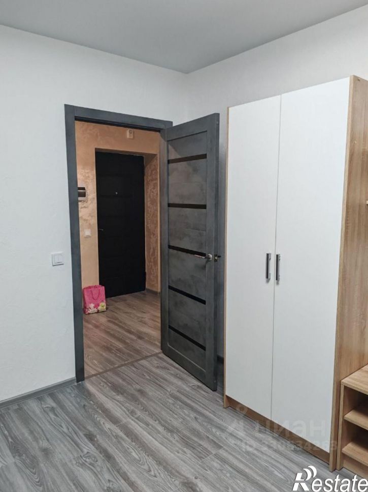 1-комн квартира улица гвардии полковника Добрушина, 31,  д. 31