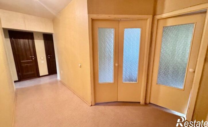 3-комн квартира улица Маршала Воронова, 18,  д. 18