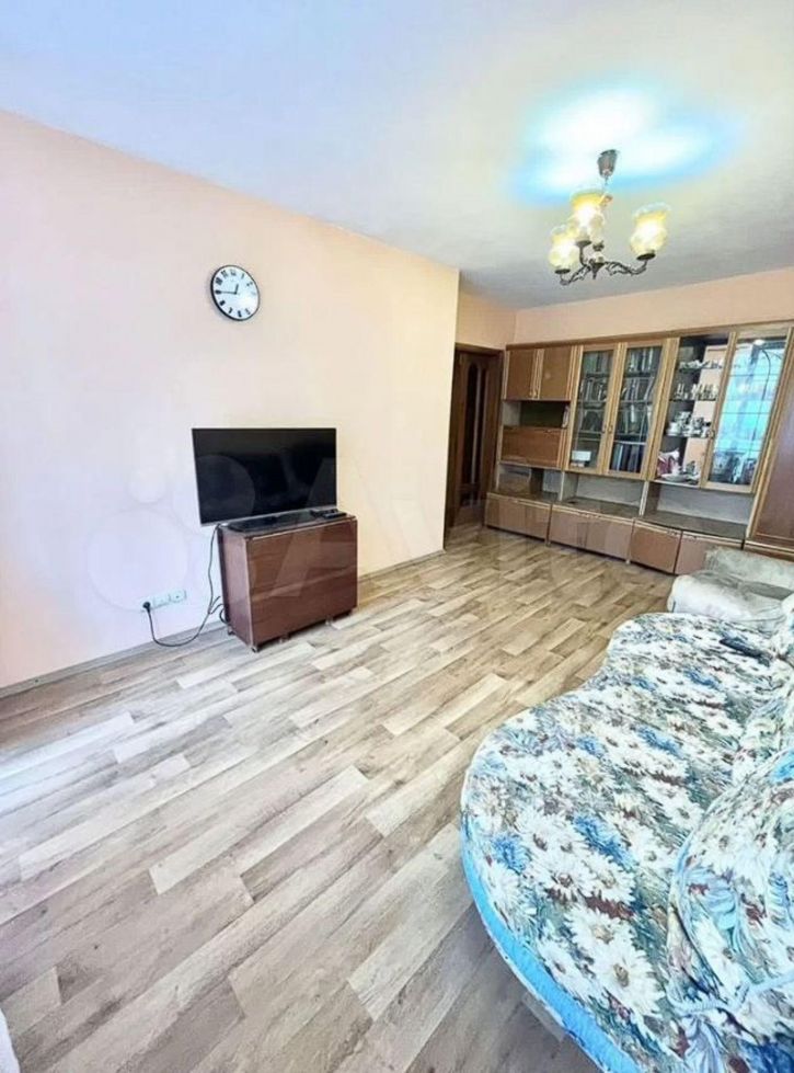 2-комн квартира пр-т Героев Сталинграда, 37