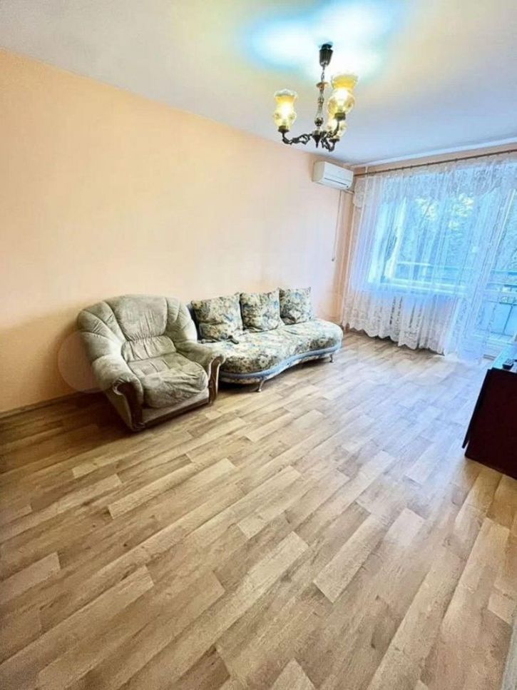 2-комн квартира пр-т Героев Сталинграда, 37