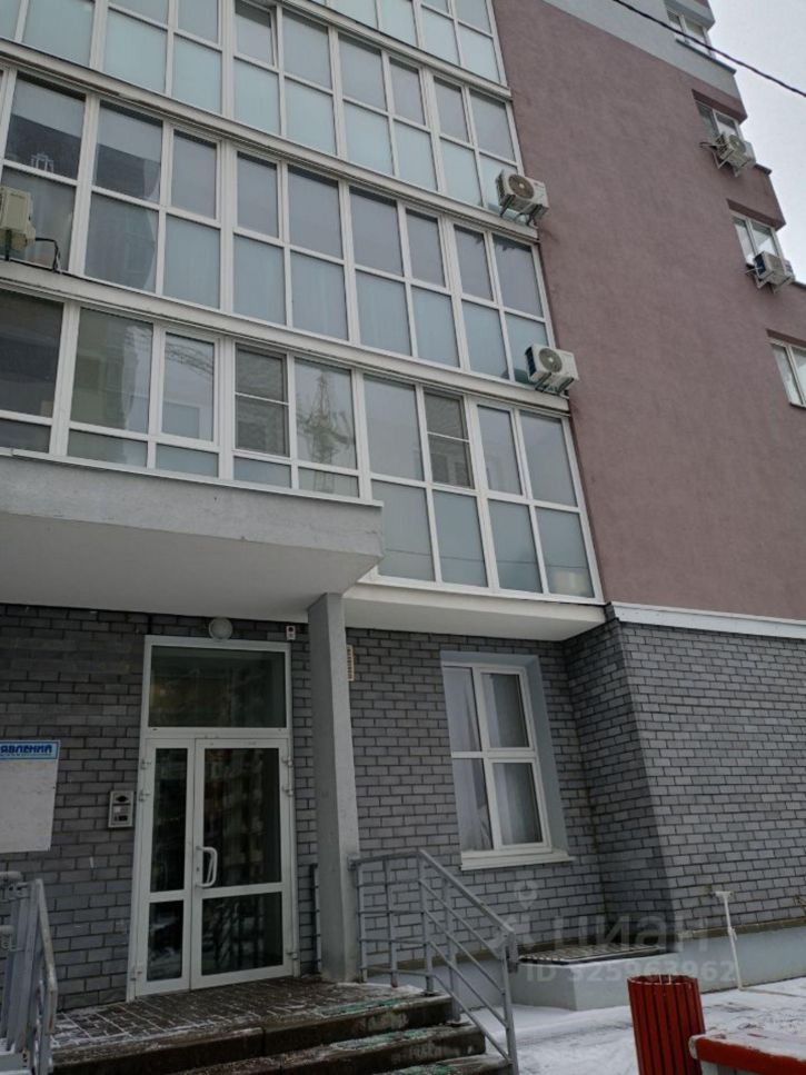 1-комн квартира Гаря Хохолова, 2