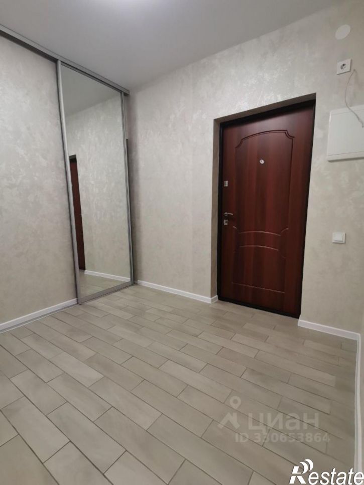 3-комн квартира улица Маршала Воронова, 14,  д. 14