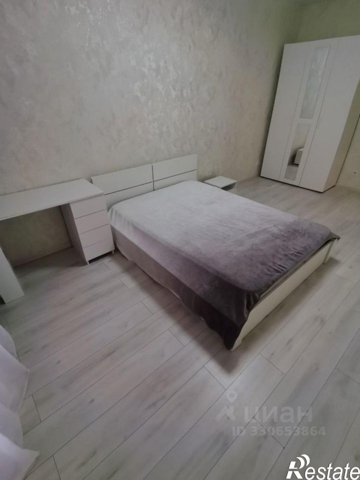 3-комн квартира улица Маршала Воронова, 14,  д. 14