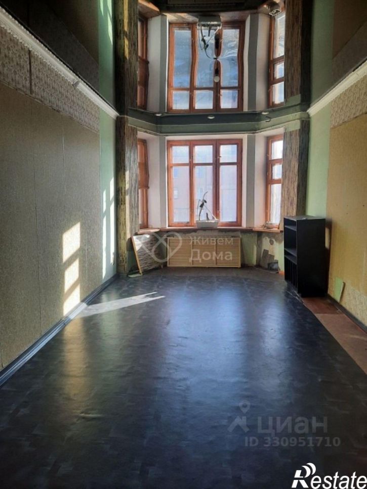 3-комн квартира улица Дзержинского, 8,  д. 8