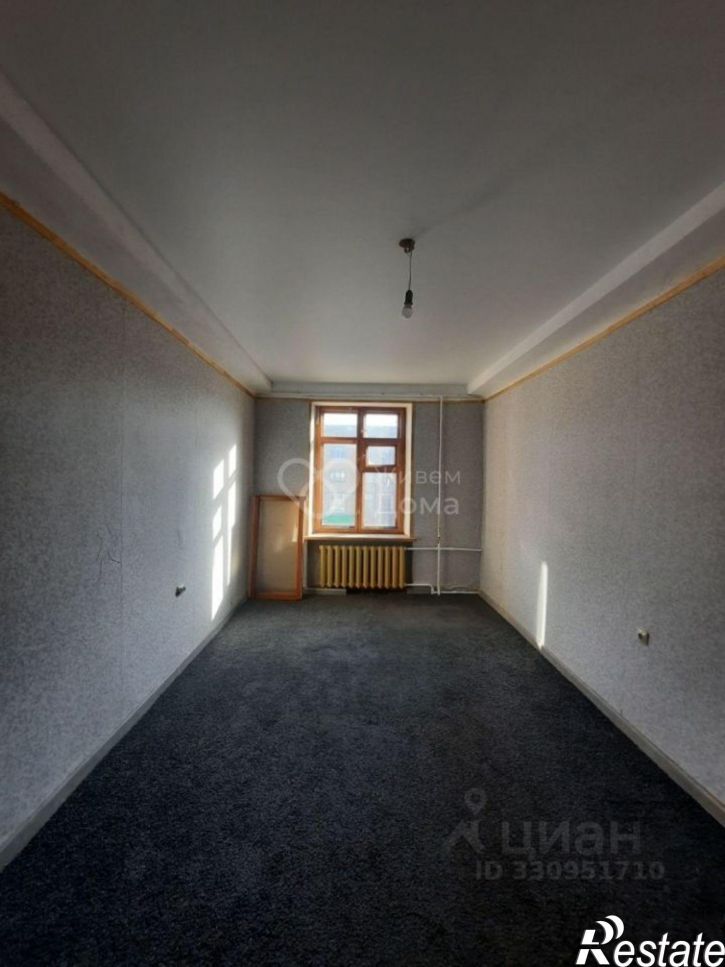 3-комн квартира улица Дзержинского, 8,  д. 8