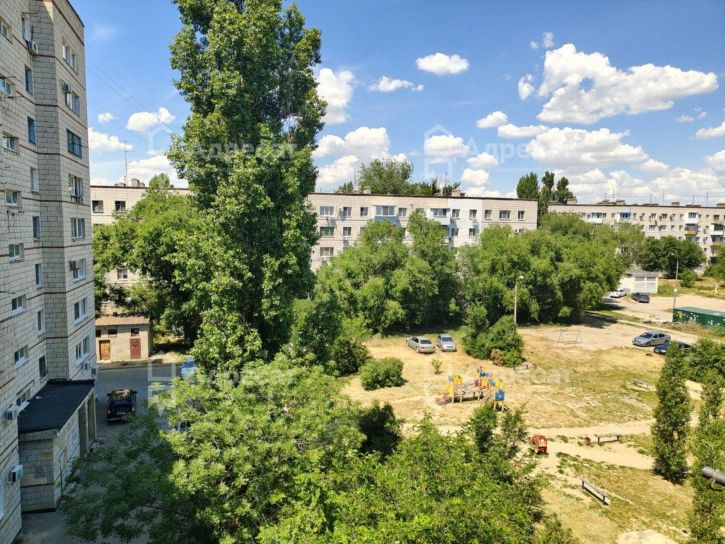 3-комн квартира пр-кт. Университетский,  д.96