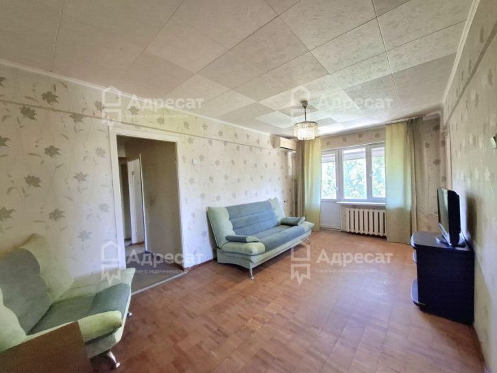 4-комн квартира ул. Савкина,  д.4