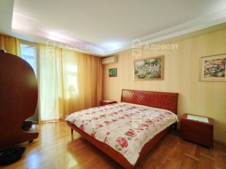 3-комн квартира ул. Ярославская,  д.10