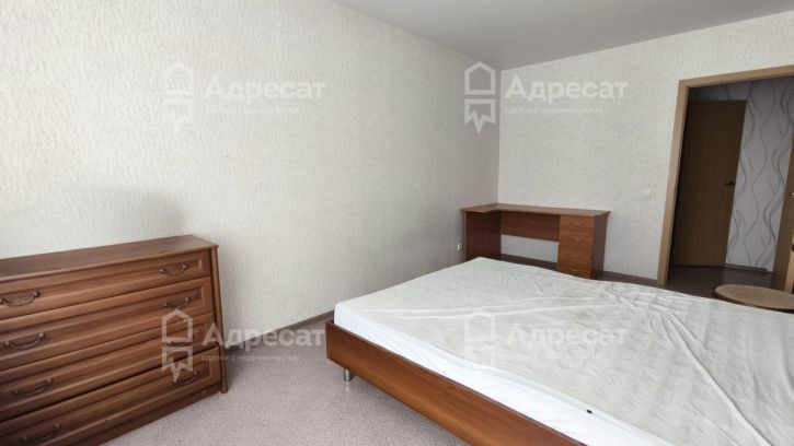 2-комн квартира ул. Комарова,  д.76