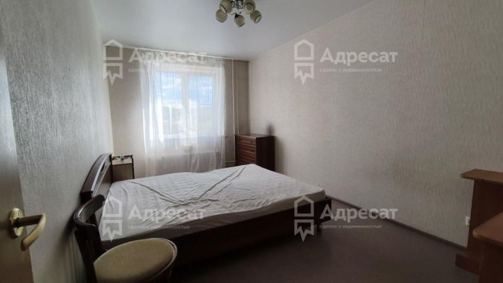 2-комн квартира ул. Комарова,  д.76
