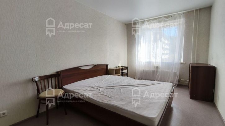 2-комн квартира ул. Комарова,  д.76