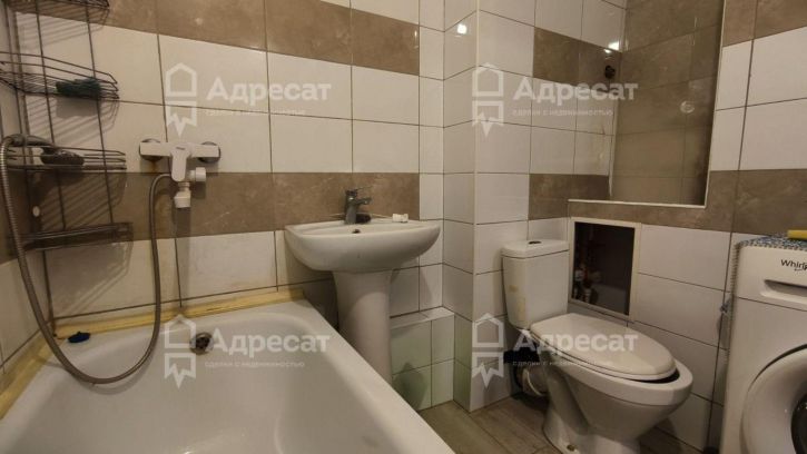 2-комн квартира ул. Комарова,  д.76