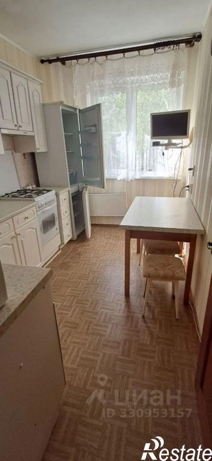 3-комн квартира улица Бажова, 7,  д. 7
