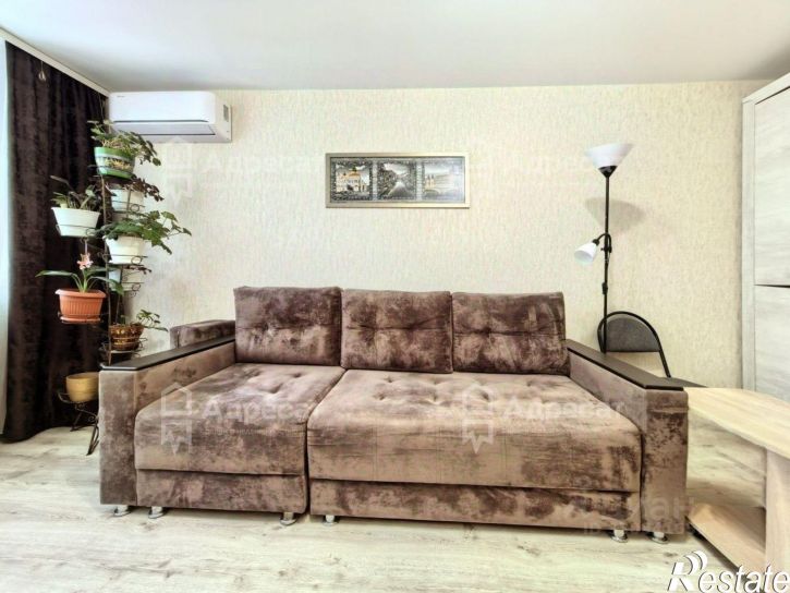 3-комн квартира улица Николая Отрады, 9,  д. 9