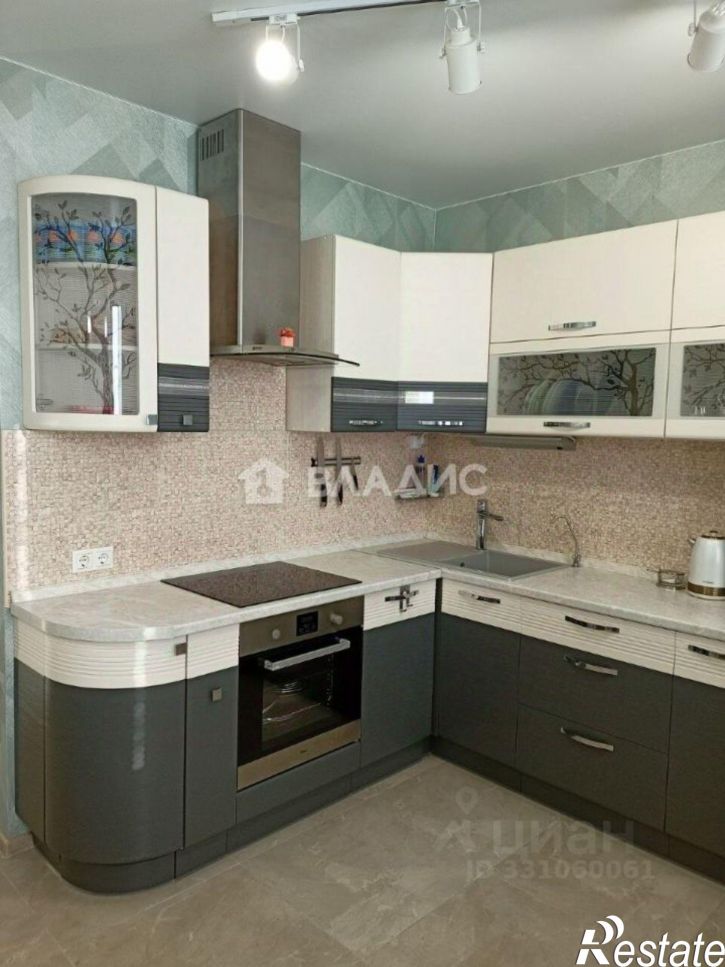 2-комн квартира улица Расула Гамзатова, 11,  д. 11