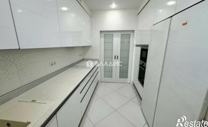 5-комн квартира Донецкая улица, 16А,  д. 16А