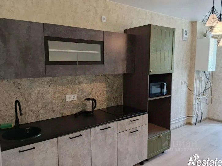 3-комн квартира улица Химина, 13А,  д. 13А