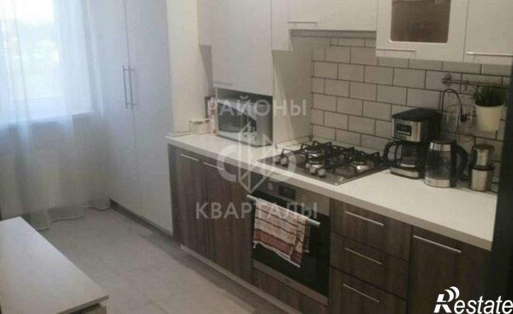 2-комн квартира б-р 30-летия Победы, 70,  д. 70