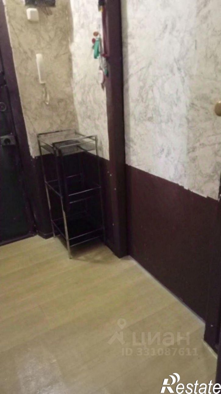 2-комн квартира улица Землячки, 28,  д. 28