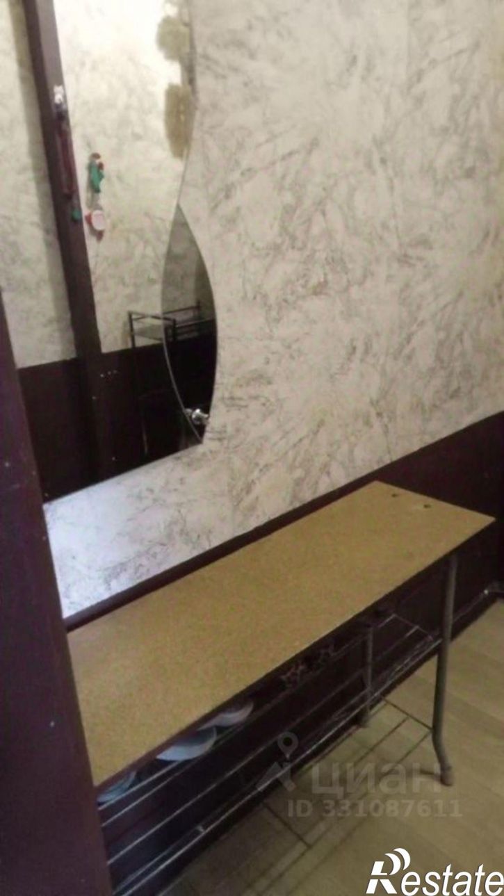 2-комн квартира улица Землячки, 28,  д. 28