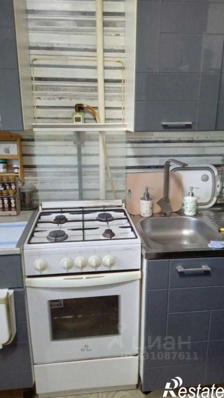 2-комн квартира улица Землячки, 28,  д. 28