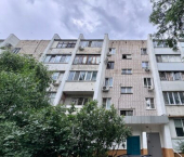 2-комн, 50кв м, этаж 1/5 ул им. Кирова, 128