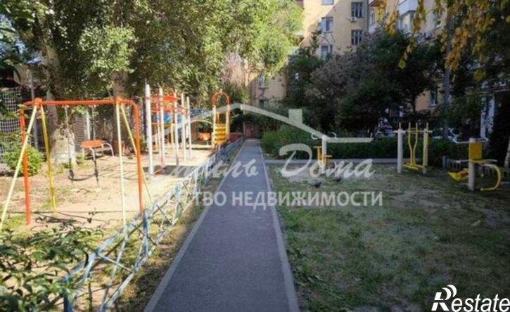 4-комн квартира ул им. маршала Чуйкова, 8,  д. 8