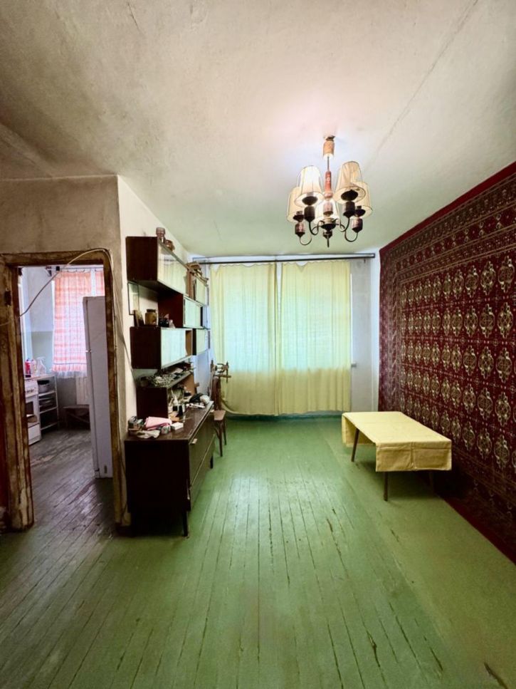 2-комн квартира 64 Армии, 30