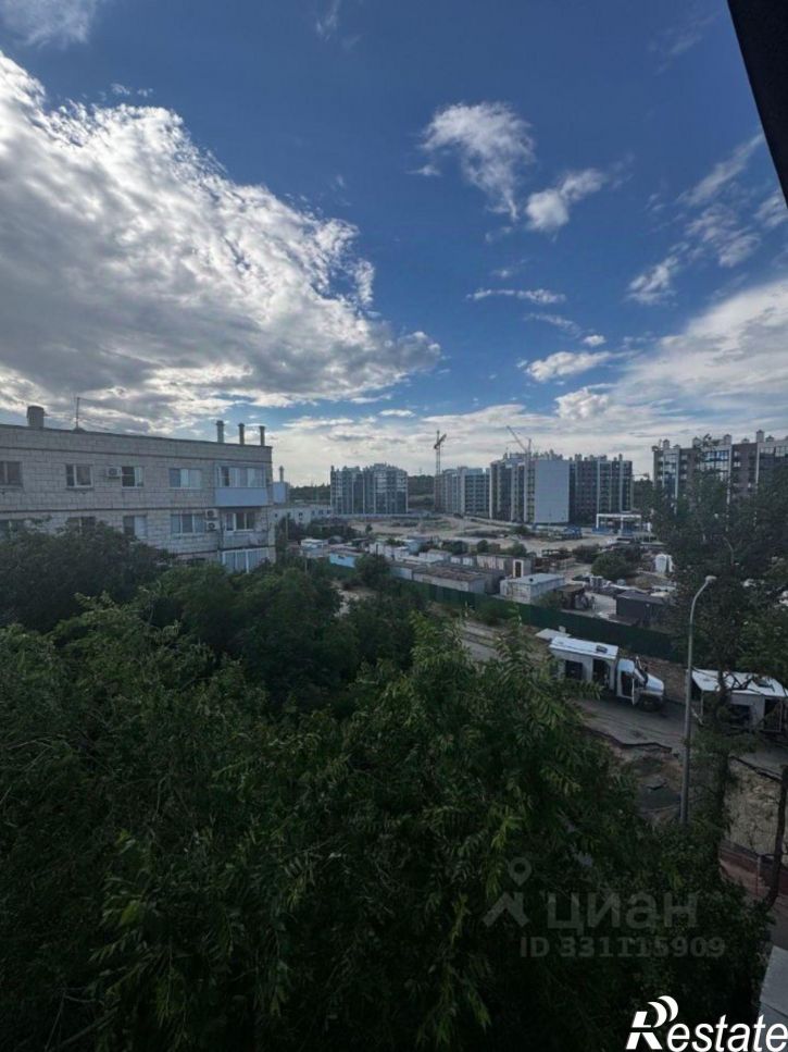 2-комн квартира улица Глазкова, 13,  д. 13