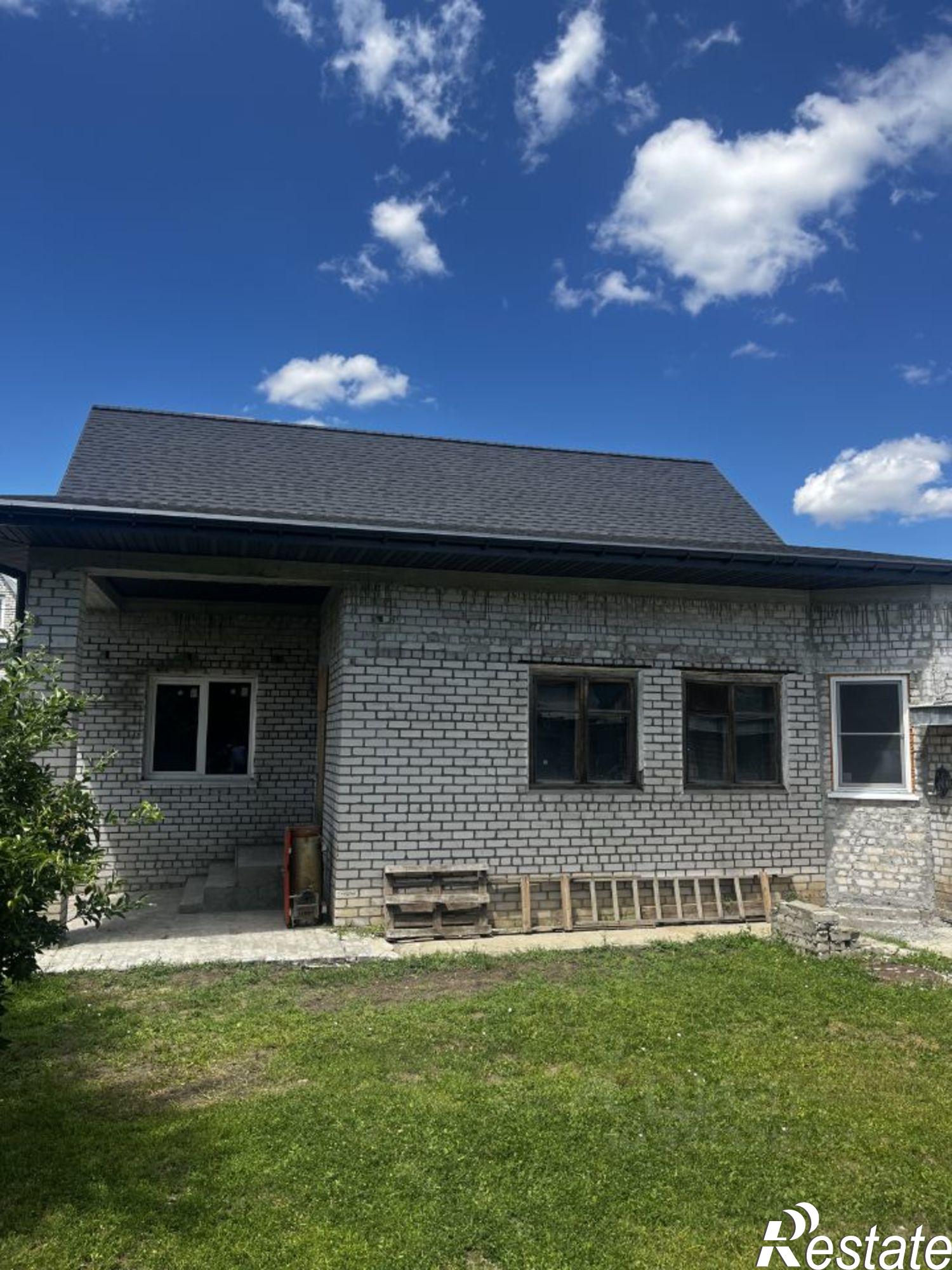 Купить дачу, дом, коттедж за 11 900 000 рублей на улица Щаденко, 28