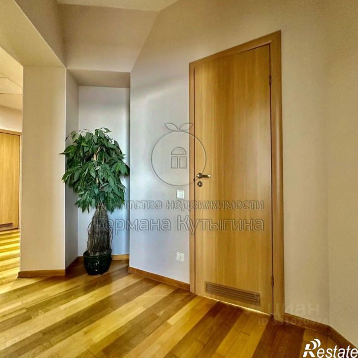 3-комн квартира улица Чуйкова, 37,  д. 37