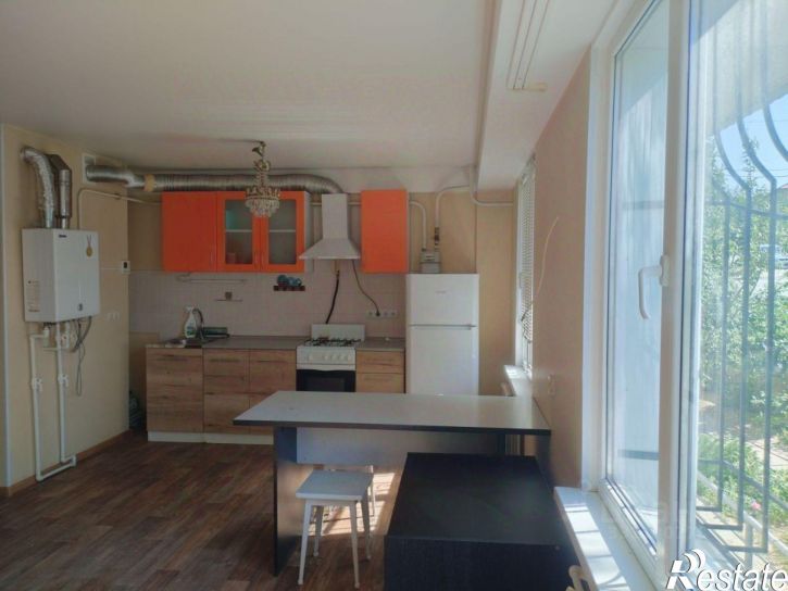 1-комн квартира улица Академика Комарова, 57,  д. 57
