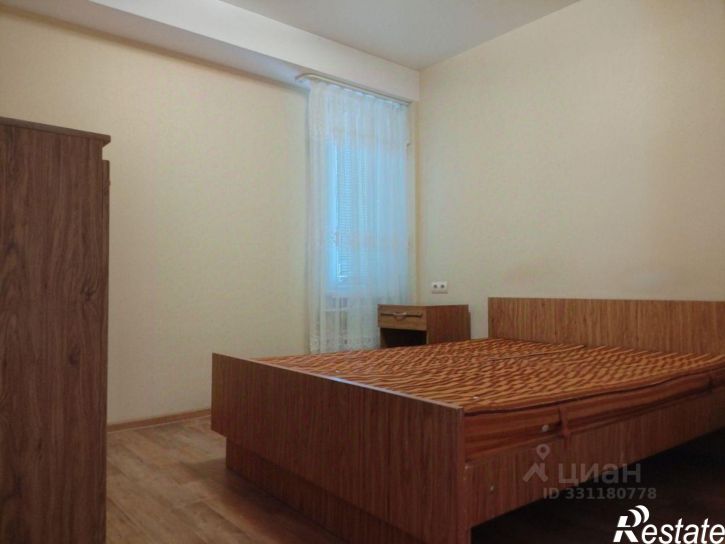 1-комн квартира улица Академика Комарова, 57,  д. 57