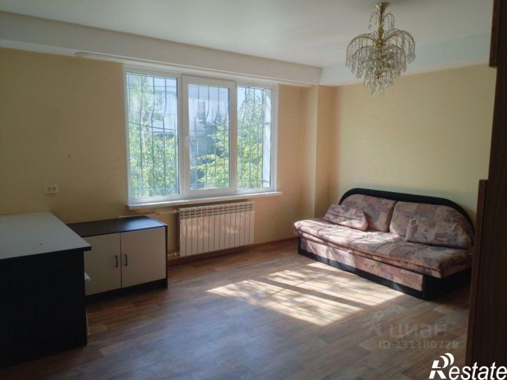 1-комн квартира улица Академика Комарова, 57,  д. 57