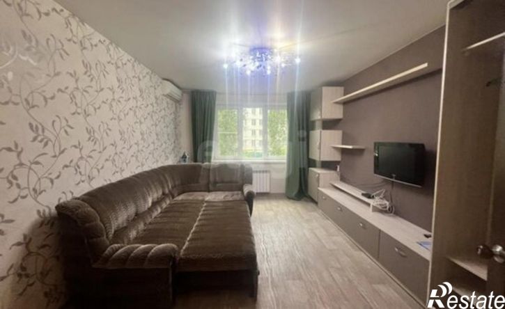 3-комн квартира улица 8-й Воздушной Армии, 52,  д. 52
