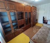 комната 58.3 кв м пр-кт. Университетский,  д.94