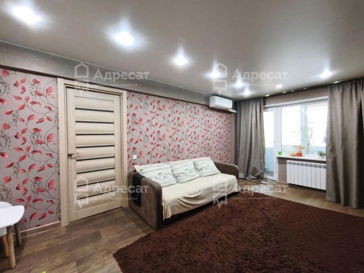 4-комн квартира ул. маршала Толбухина,  д.38