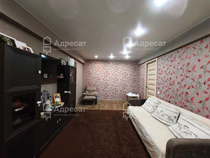4-комн квартира ул. маршала Толбухина,  д.38
