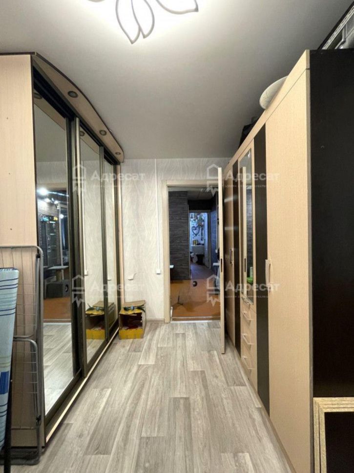 3-комн квартира ул. 64-й Армии,  д.129