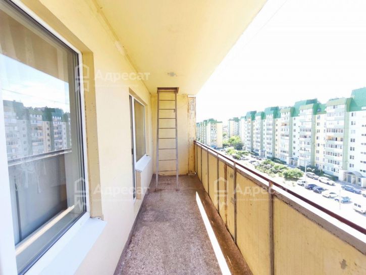 2-комн квартира ул. Комарова,  д.79