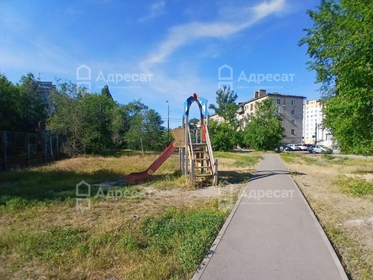 3-комн квартира ул. им. Кирова,  д.102